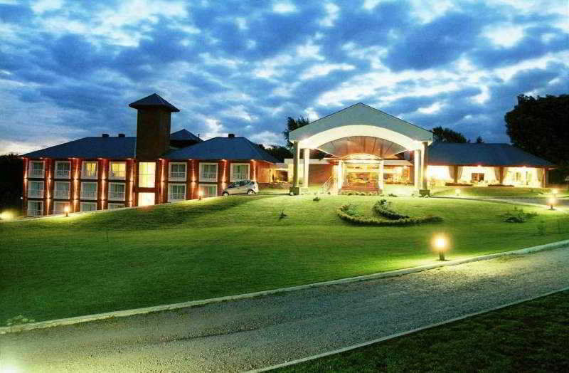 Howard Johnson Hotel & Spa Вилья-Хенераль-Бельграно Экстерьер фото